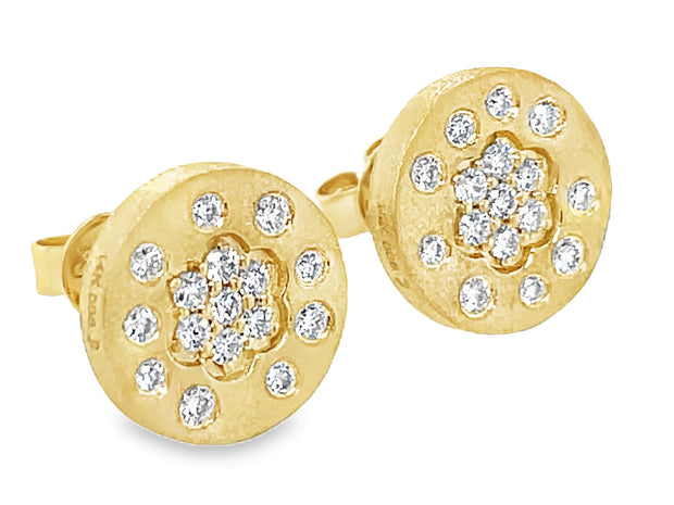 14k yellow gold disc with diamond florette design