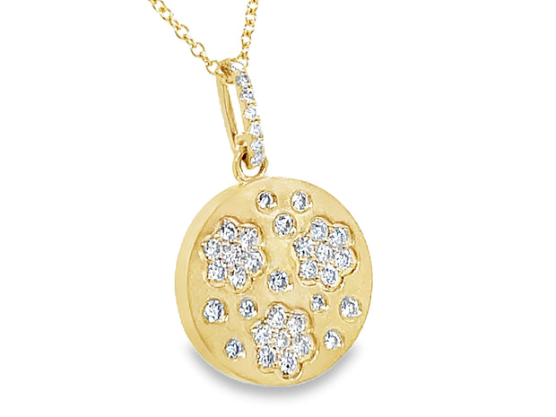 14k yellow gold diamond disc with florette design