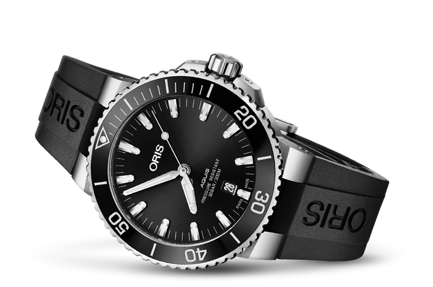 Oris 43.5mm Aquis Date Watch